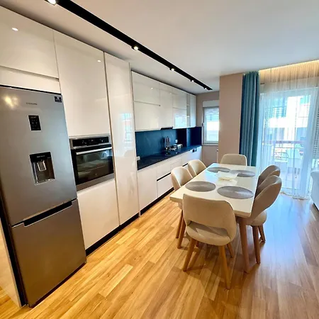 Spacious Appartement Tirana