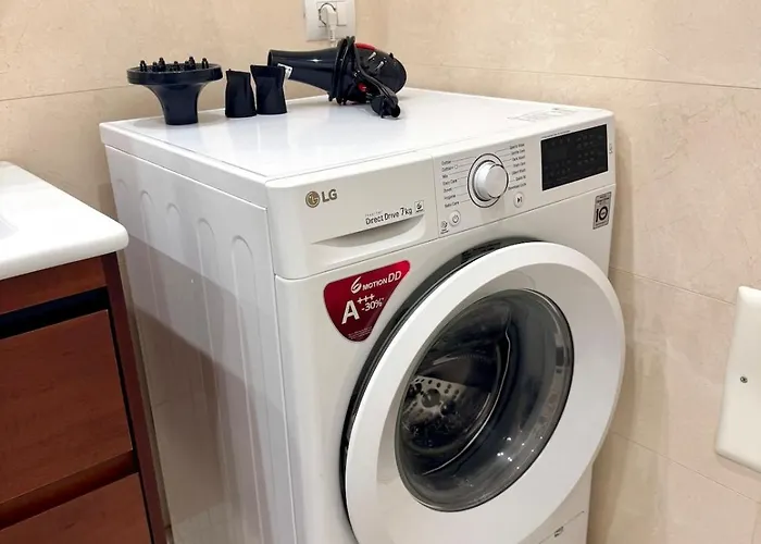 Spacious * 地拉那