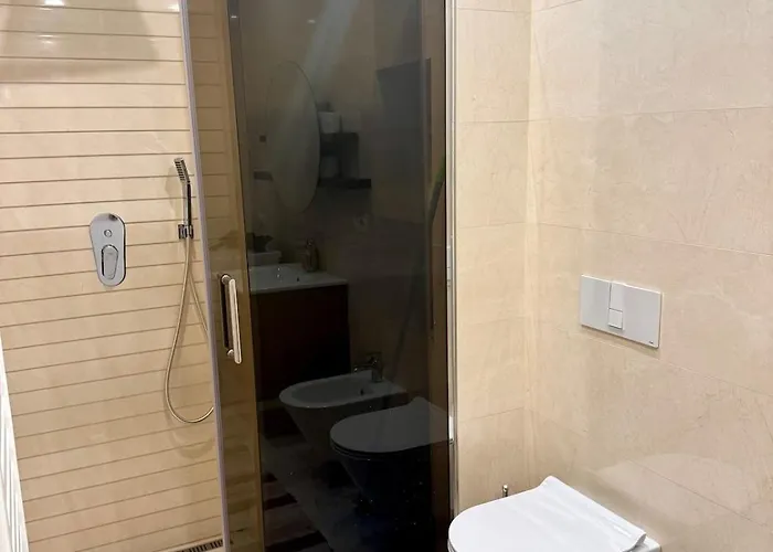 Spacious * 地拉那